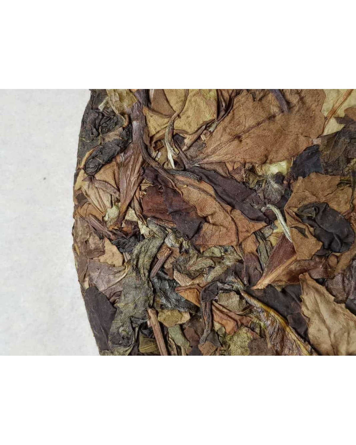 Старий білий чай - лао бай ча 老白茶 Старий білий чай - лао бай ча 老白茶