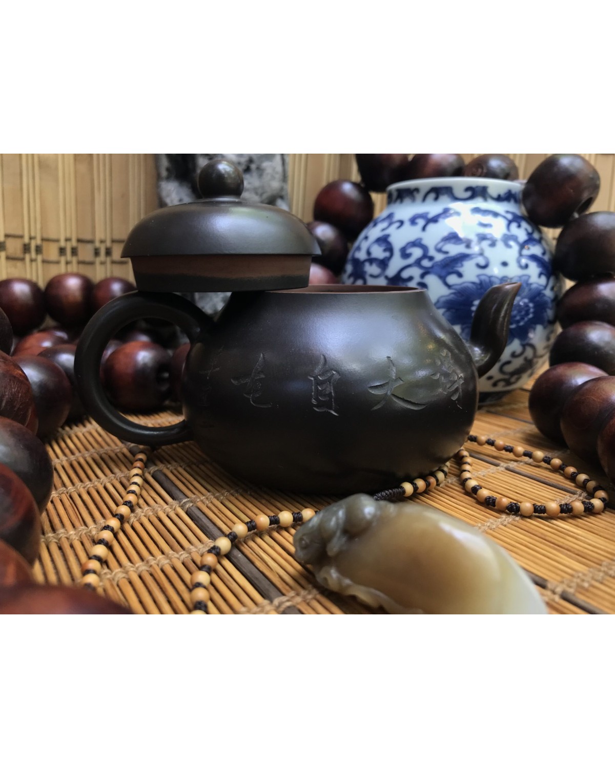 Чайник " рука з квіткою "