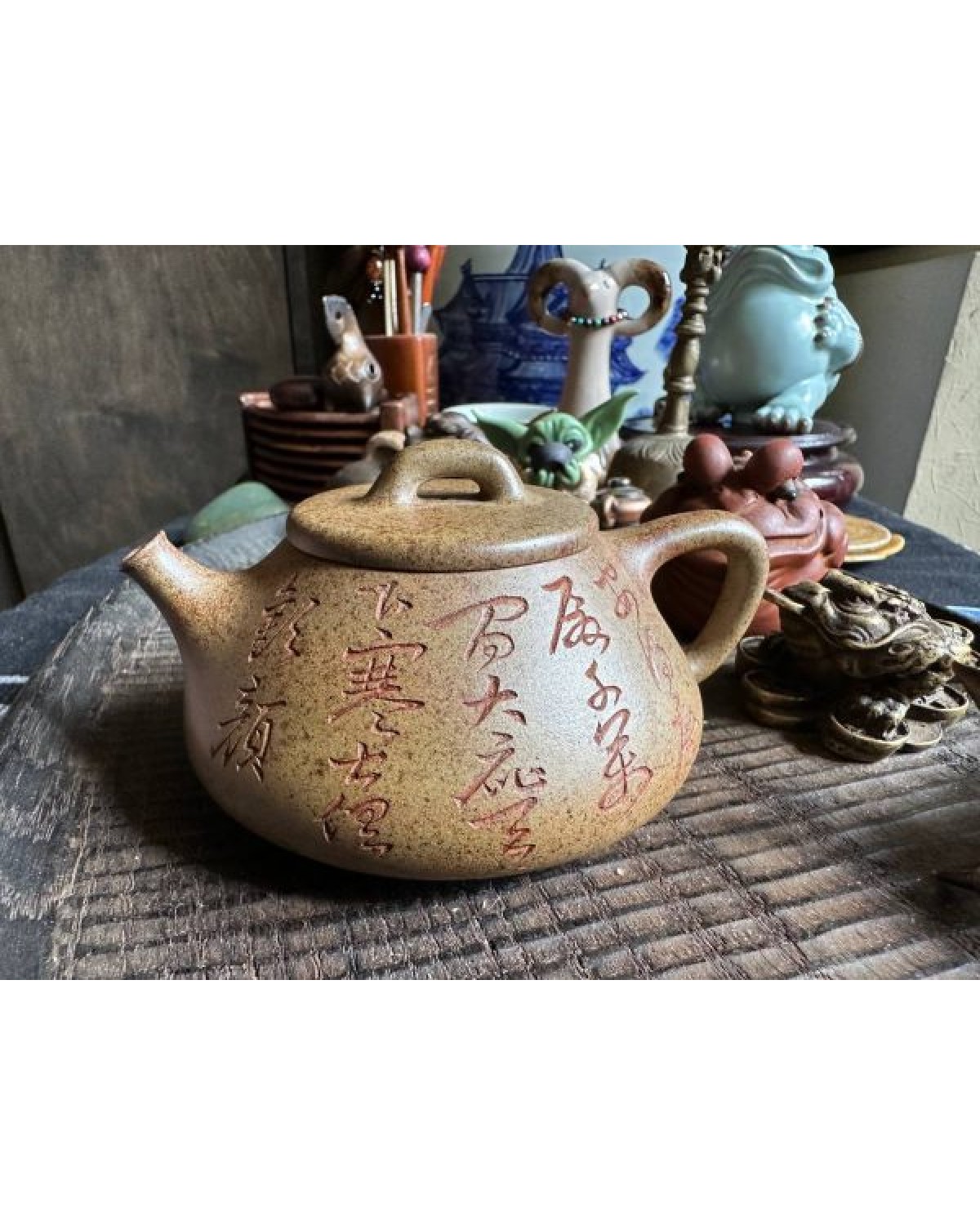 Чайник " старий ковшик " є сколи