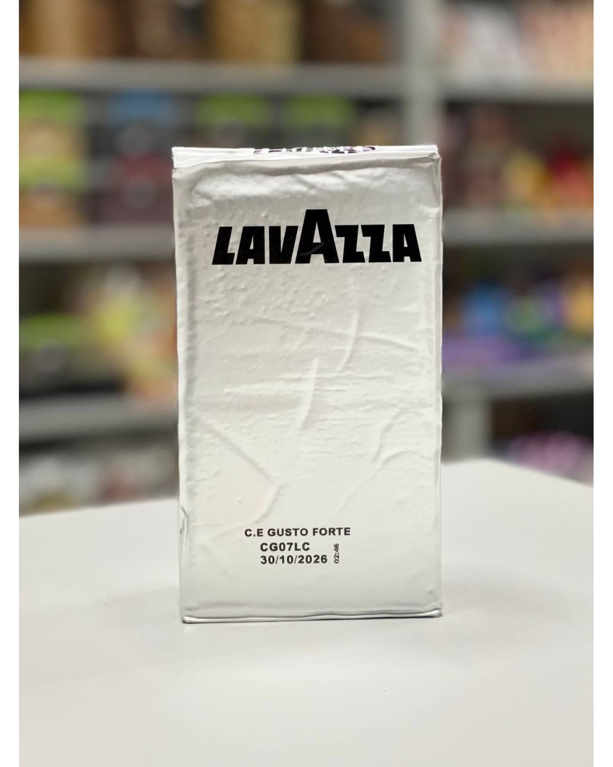 Кава мелена Lavazza Crema e Gusto Forte 20% арабіка / 80% робуста 250 г