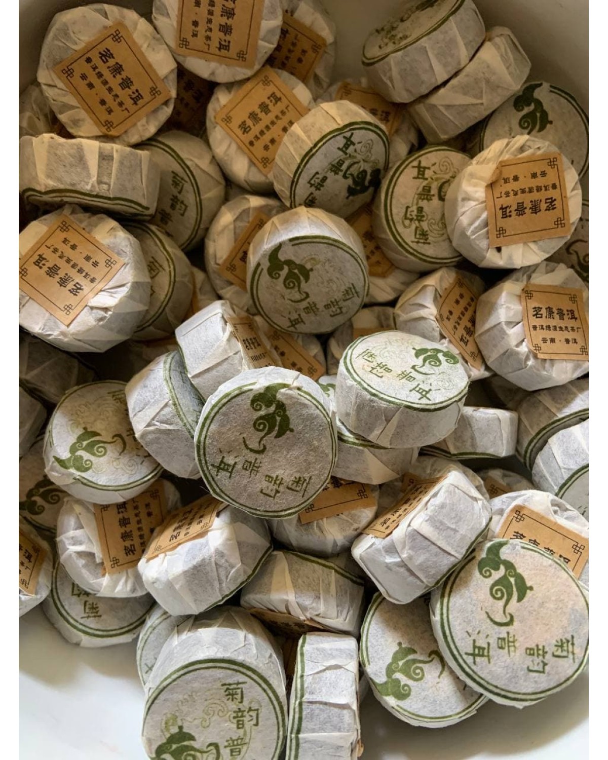 Порційний шен пуер фабрики мін кан з хризантемою