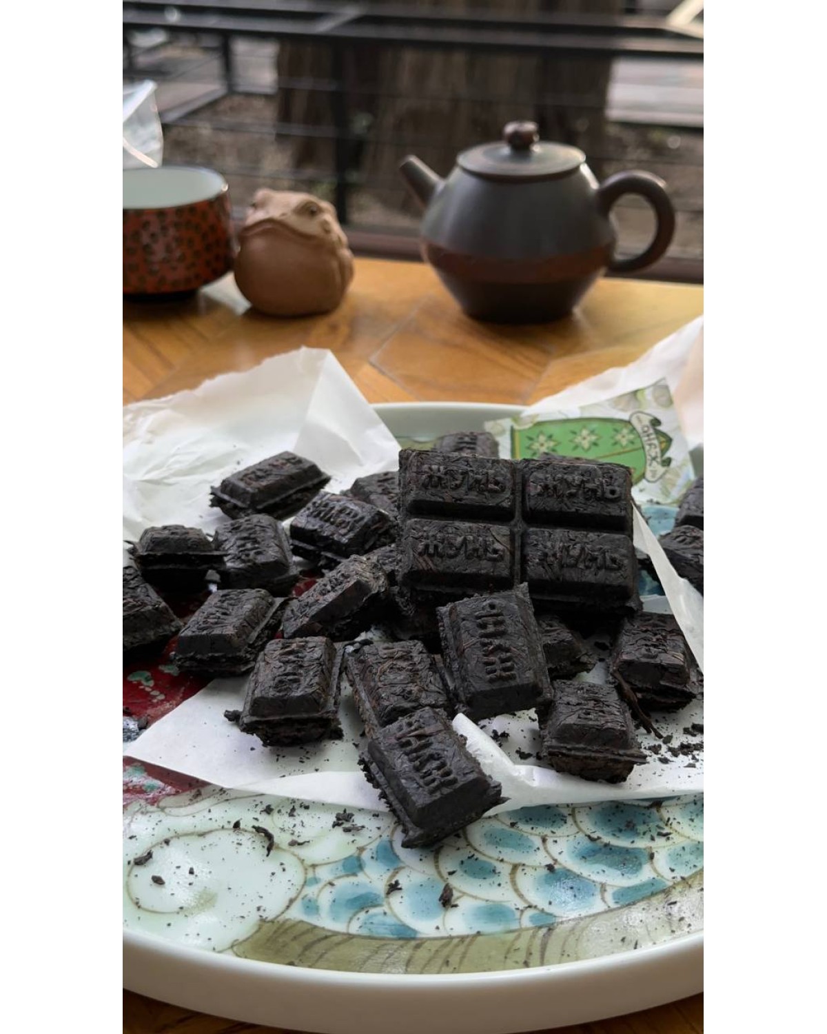 Чай Темний улун " жунь мунь " Чай Темний улун " жунь мунь "