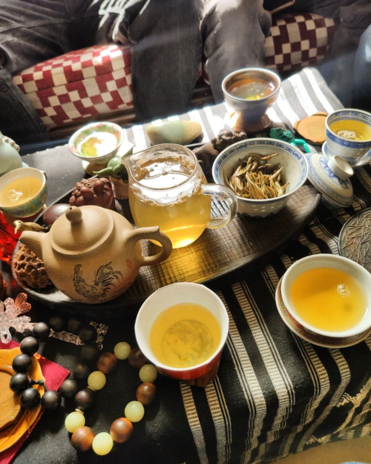 银丝 інь Си, Cрібні нитки 2023